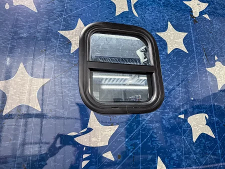 opt-road-side-window-ext