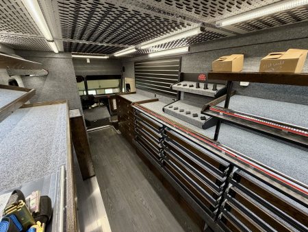 Ahles-Mac-Tools-Step-Van01