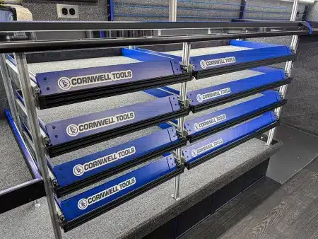 pull-out-shelfs-black01