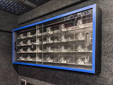 opt-glass-case-01