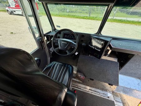2024-used-mac-18ft-stepvan-07