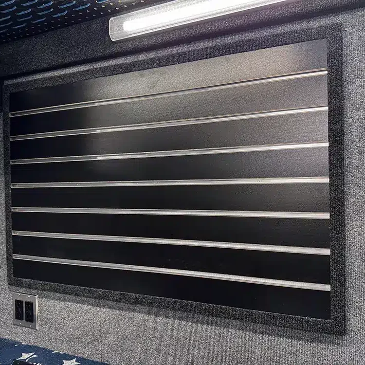 slat-wall-03